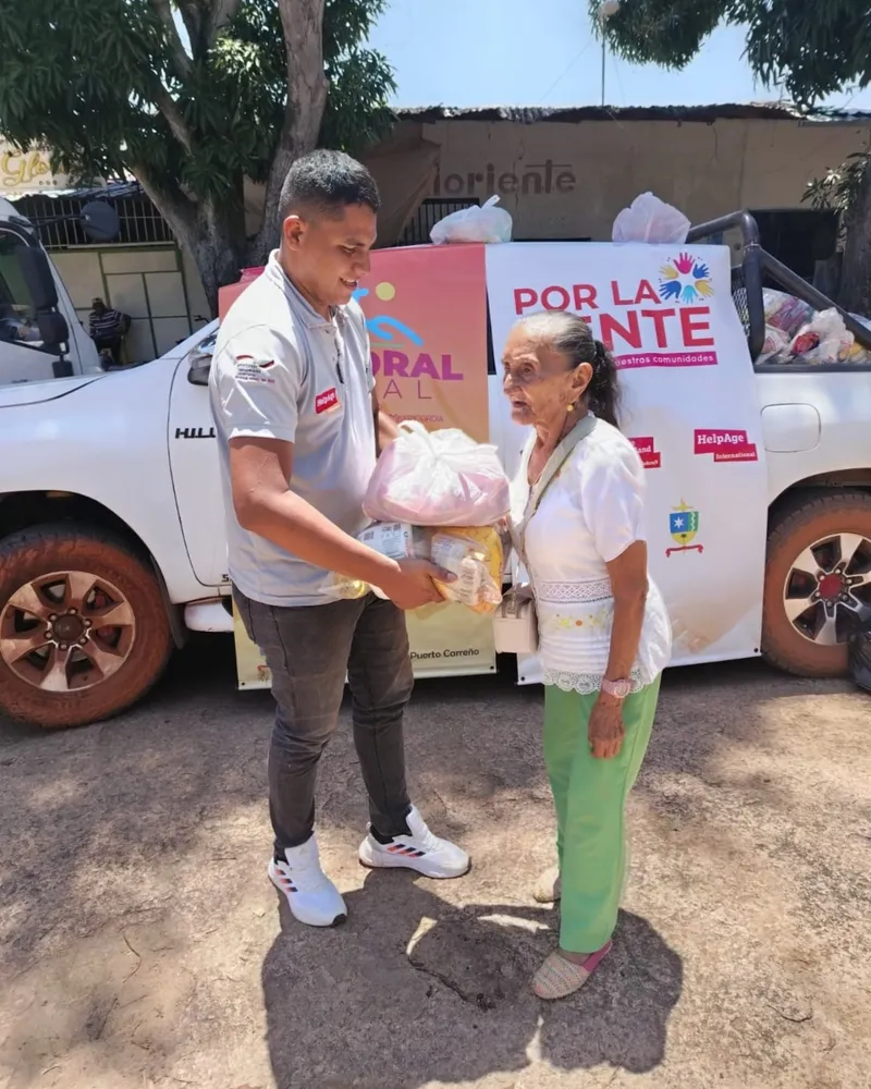Entrega de ayuda humanitaria
